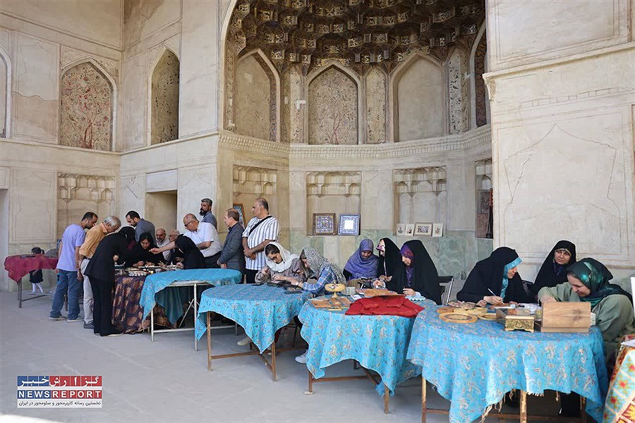 کارگاه تخصصی تاثیر هنر تذهیب بر هنرهای سنتی و صنایع دستی در عمارت دیوانخانه برگزار شد