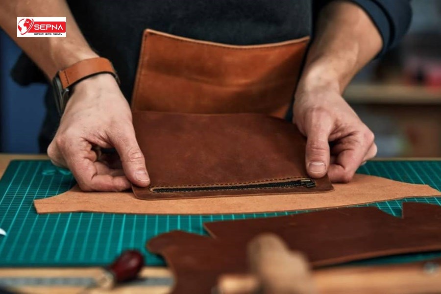 رازهای موفقیت در چرم دوزی؛ بهترین دستگاه‌ها و ابزارهای کارگاهی که شما را پیشتاز می‌کند