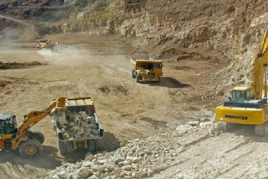 رسیدگی ویژه به مشکلات ۱۰ بهره‌بردار معدنی در استان بوشهر