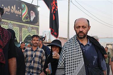 تصویر موکب آبشار عاطفه‌ها در مسیر نجف به کربلا؛ ثبت خاطرات ماندگار اربعین (بخش اول)