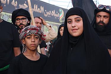 تصویر موکب آبشار عاطفه‌ها در مسیر نجف به کربلا؛ ثبت خاطرات ماندگار اربعین (بخش اول)